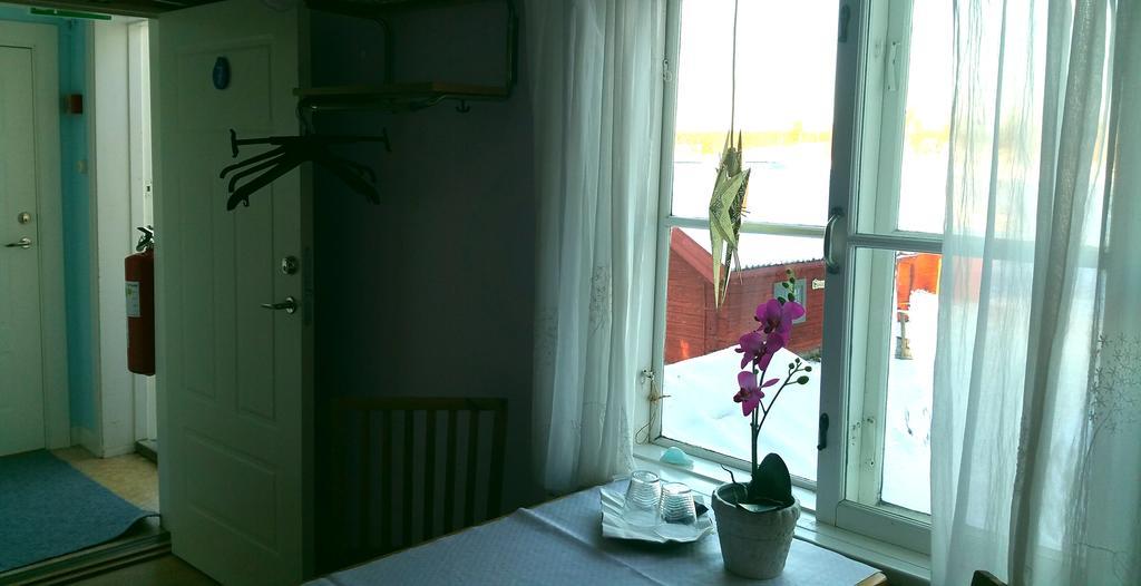 Stora Djuloe Vandrarhem Katrineholm Oda fotoğraf